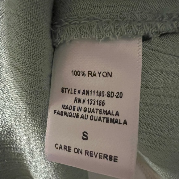 🍀 Altar’d State blouse - Picture 6 of 6